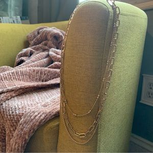 2/$22 ✨ NWOT LOFT 3-layer gold necklace